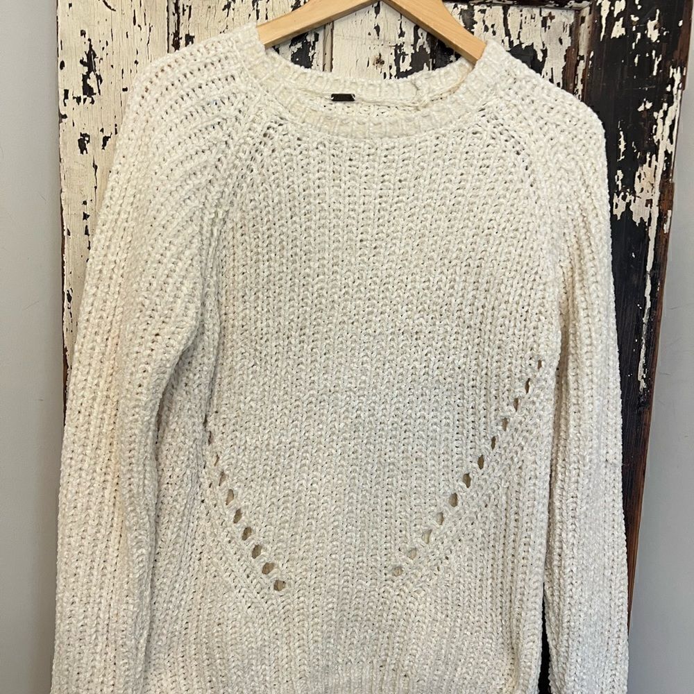 NWT Poof chenille cable knit sweater. Size XL. Soft cozy. Winter white. Women